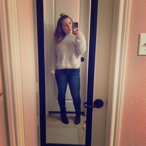 Meet your Posher, Maci - Picture 1 of 2